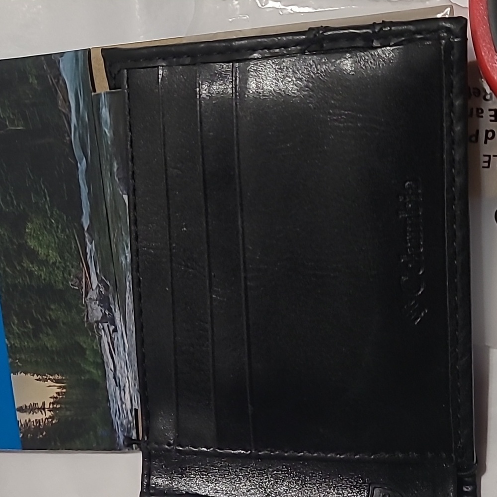 Columbia Men's RFID Traveler Wallet - Picture 4 of 9